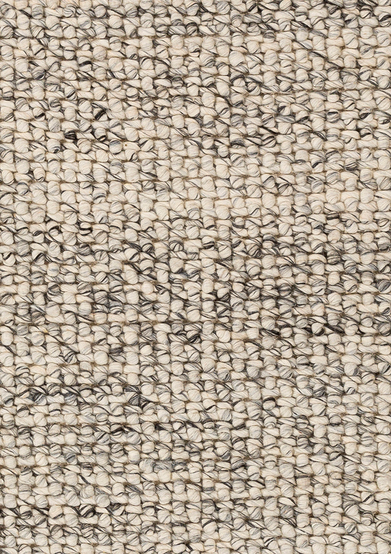 Made from strong and long lasting materials the Lark rug is fit for high traffic areas. 