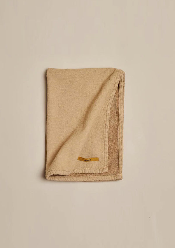 Comming in a light nutmeg colour the Vintage Wash Tea Towel is perfectly soft and absorbent.